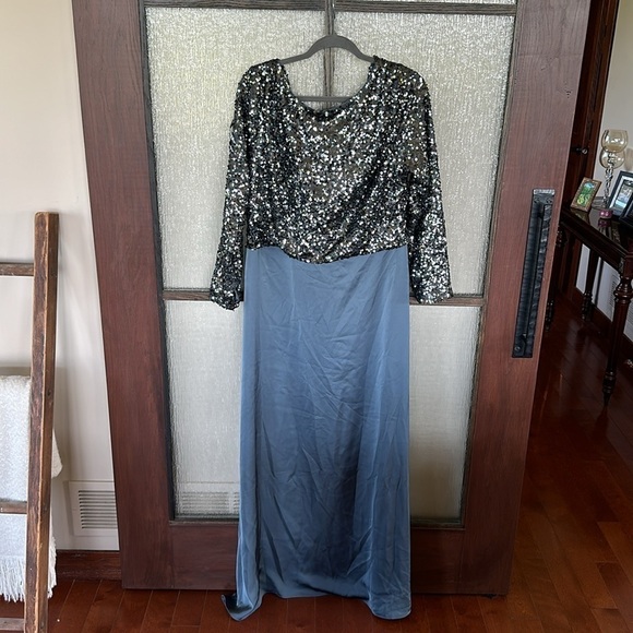 Sachin & Babi Colette Gown - Gunmetal new with tags. Size 6 NWT - Picture 5 of 15